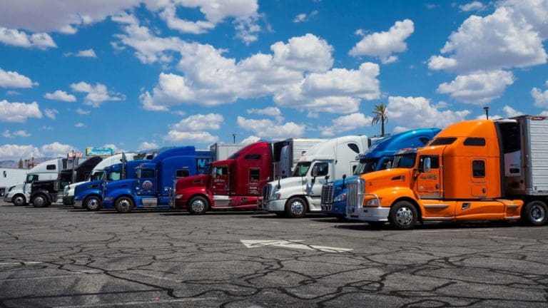 Common Mistakes to Avoid When Applying for Truck&nbsp;Finance